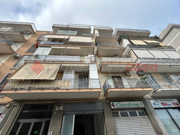 negozio in vendita a Bari in zona Libertà