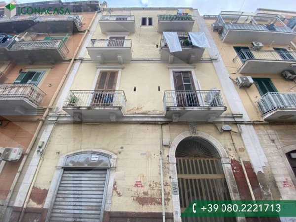 locale commerciale in vendita a Bari in zona Libertà