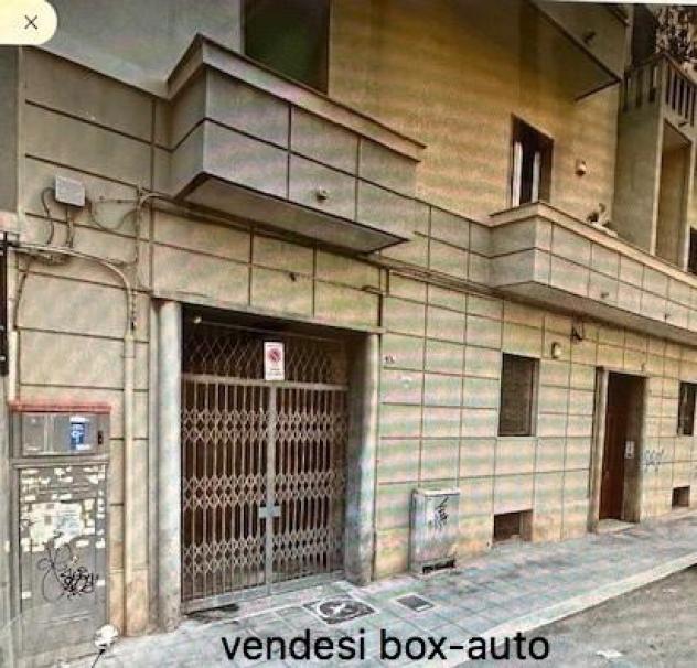 negozio in vendita a Bari in zona Madonnella
