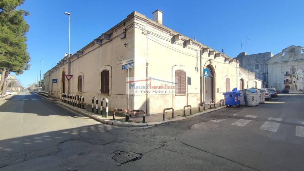 casa indipendente in vendita a Bari in zona Libertà