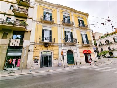 trivano in vendita a Bari in zona Murat