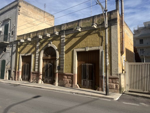 casa indipendente in vendita a Bari in zona Ceglie del Campo