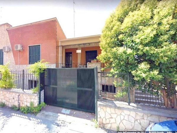 casa indipendente in vendita a Bari in zona Carbonara