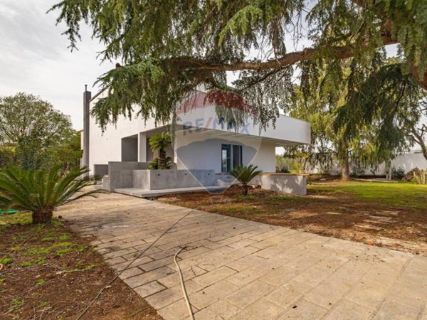 casa indipendente in vendita a Bari in zona Loseto