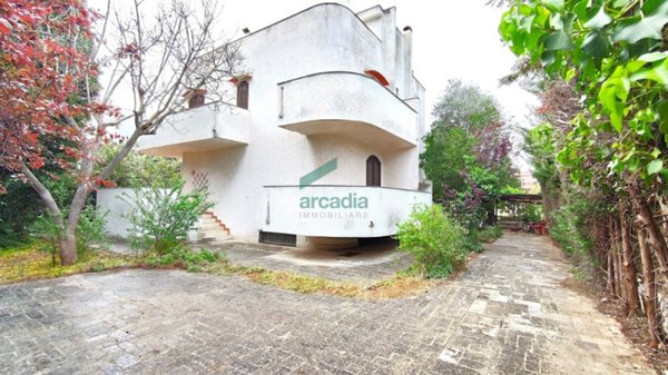 casa indipendente in vendita a Bari in zona Palese/Macchie