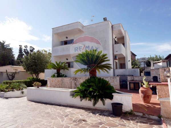 casa indipendente in vendita a Bari in zona Japigia