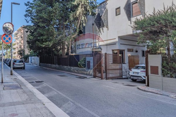 casa indipendente in vendita a Bari in zona Mungivacca