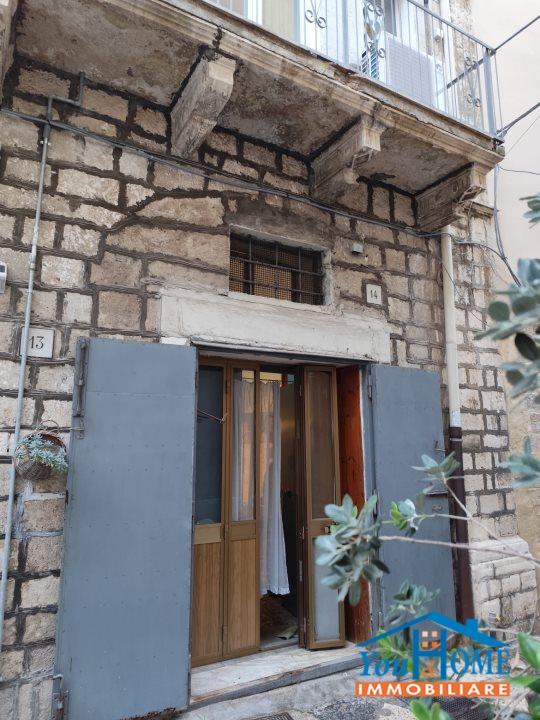 appartamento in vendita a Bari in zona Città Vecchia