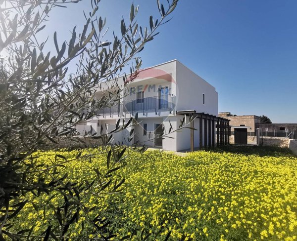 casa indipendente in vendita a Bari in zona Parco Adria