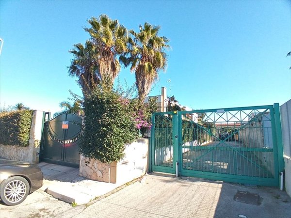 casa indipendente in vendita a Bari in zona Carbonara