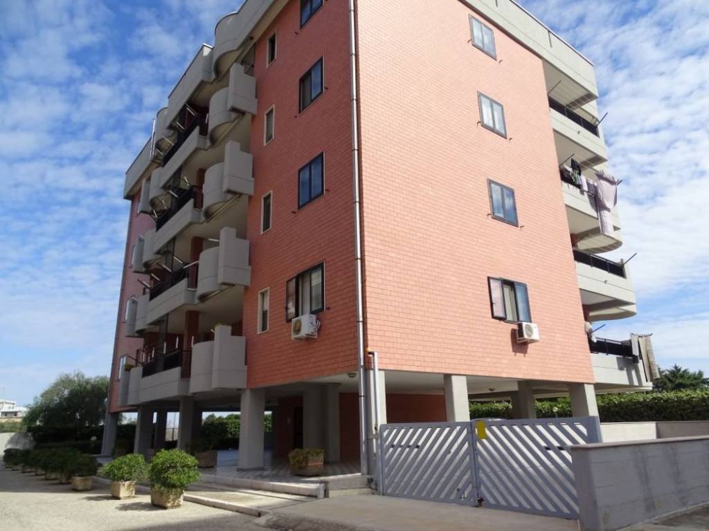 locale commerciale in vendita a Bari in zona Japigia