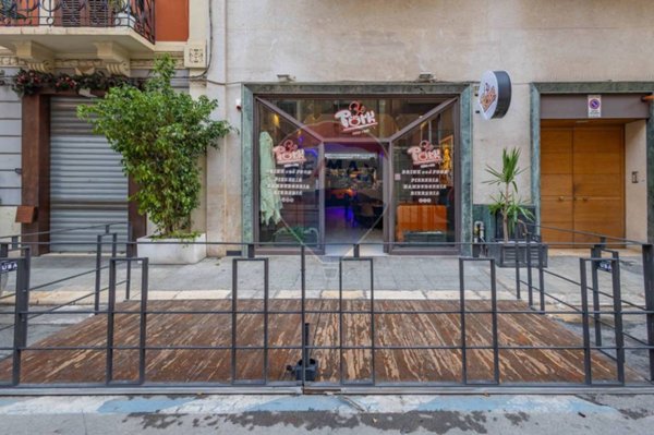 negozio in vendita a Bari in zona Murat