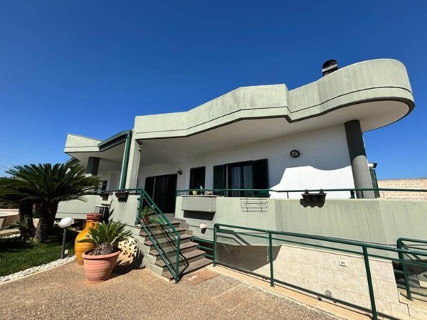 casa indipendente in vendita a Bari in zona Murat