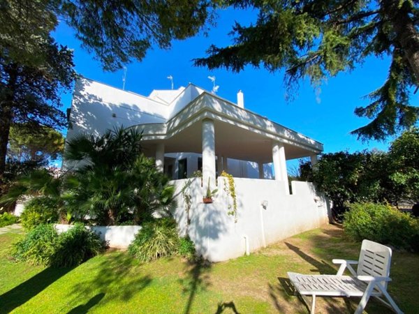 casa indipendente in vendita a Bari in zona Ceglie del Campo