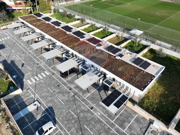 casa indipendente in vendita a Bari in zona Parco Adria