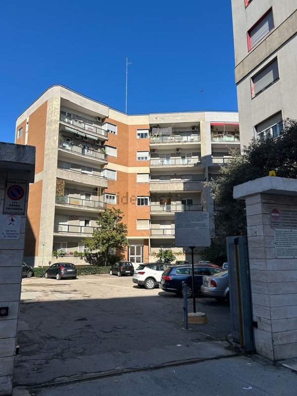 appartamento in vendita a Bari in zona Picone