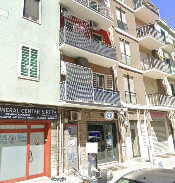 negozio in vendita a Bari in zona Libertà