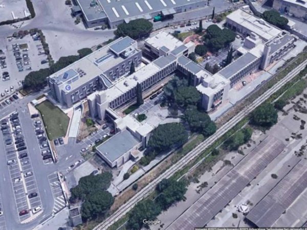 negozio in vendita a Bari in zona San Paolo