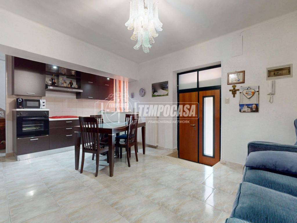 casa indipendente in vendita a Bari in zona Carbonara