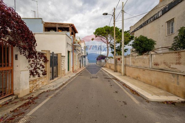 casa indipendente in vendita a Bari in zona Santo Spirito