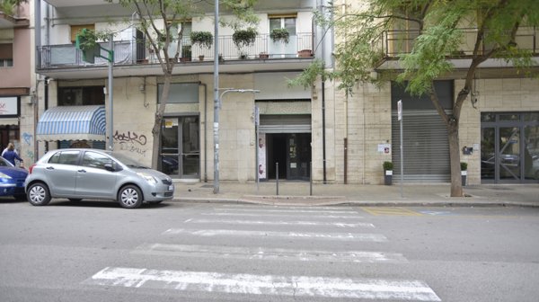 locale commerciale in vendita a Bari in zona Poggiofranco