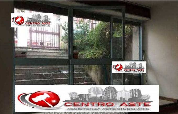 ufficio in vendita a Bari in zona Poggiofranco