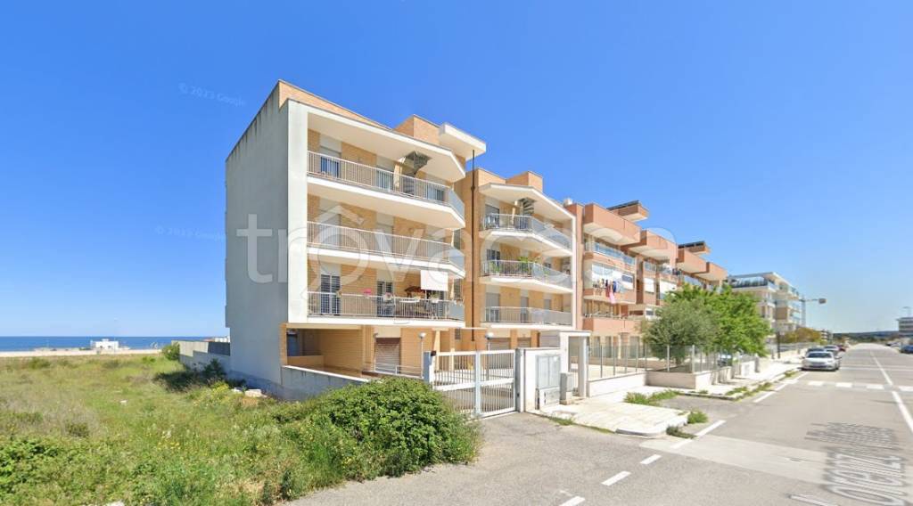 negozio in vendita a Bari in zona Japigia