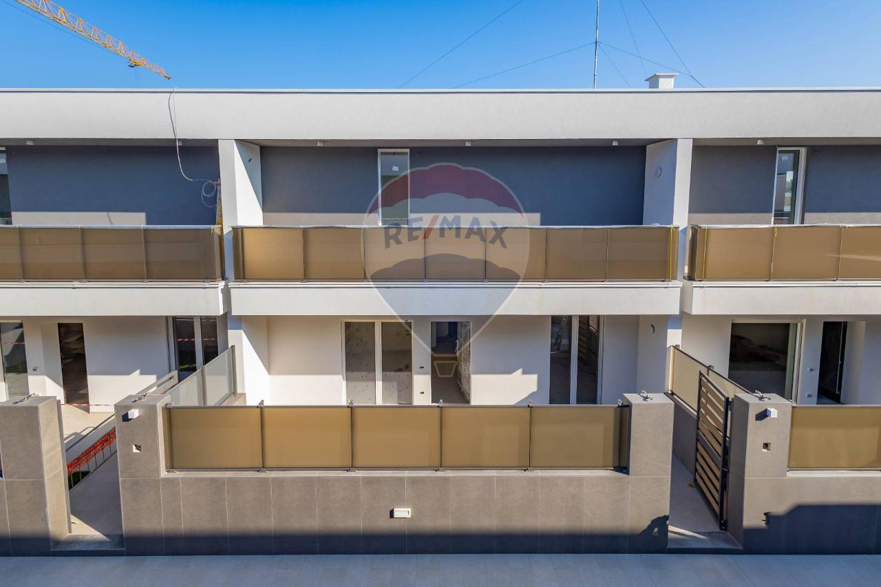 casa indipendente in vendita a Bari in zona Carbonara