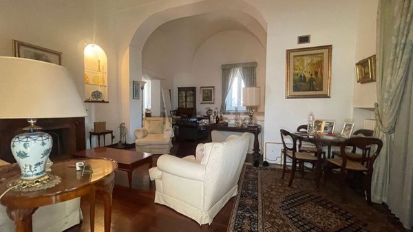 casa indipendente in vendita a Bari in zona Torre a Mare