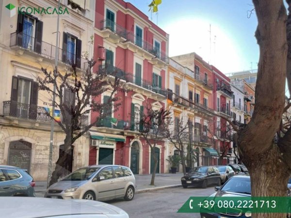 negozio in vendita a Bari in zona Libertà