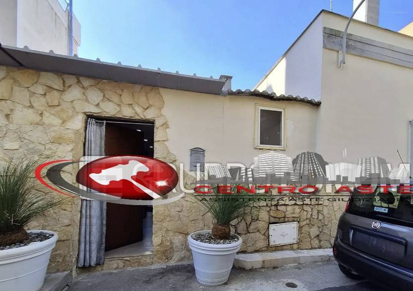 appartamento in vendita a Bari in zona Palese/Macchie