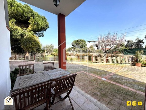 casa indipendente in vendita a Bari in zona Fesca