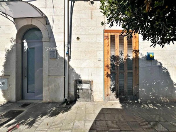 casa indipendente in vendita a Bari in zona Torre a Mare