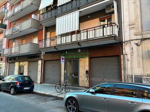 locale commerciale in vendita a Bari in zona Libertà