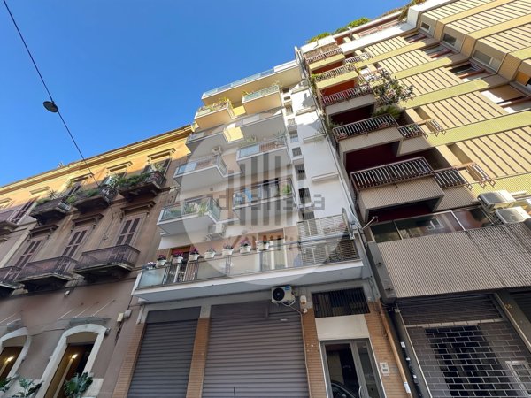locale commerciale in vendita a Bari in zona Murat