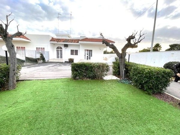 appartamento in vendita a Bari in zona Palese/Macchie