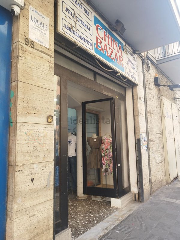 locale commerciale in vendita a Bari in zona San Pasquale