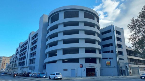 negozio in vendita a Bari in zona Japigia