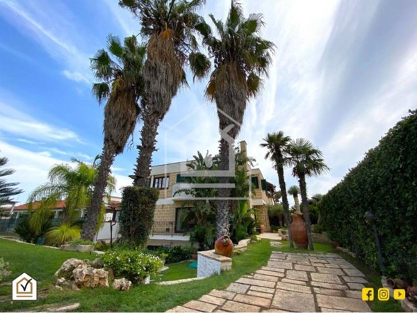 casa indipendente in vendita a Bari in zona Carrassi
