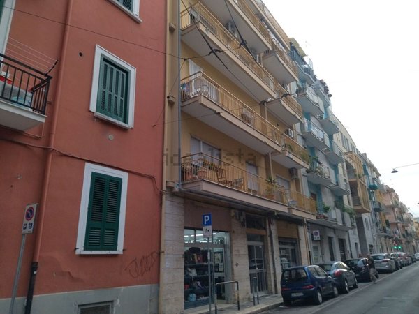 locale commerciale in vendita a Bari in zona San Pasquale