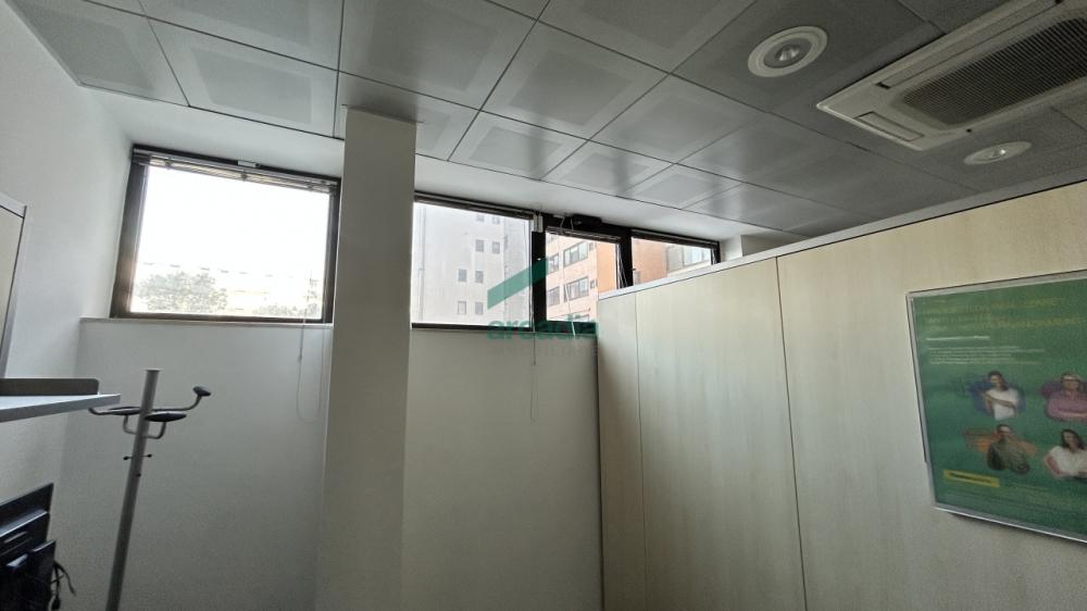 locale commerciale in vendita a Bari in zona San Pasquale