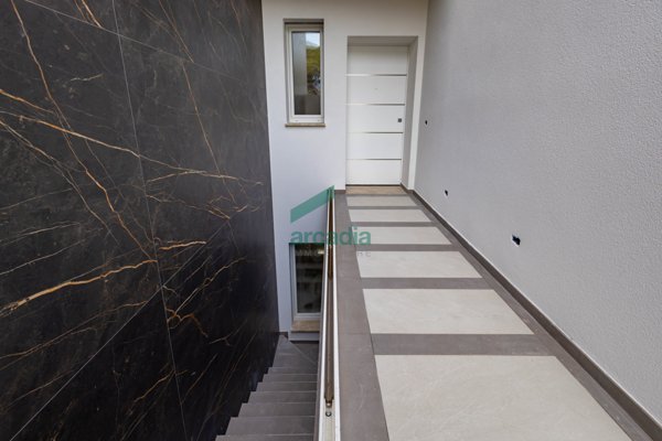 casa indipendente in vendita a Bari in zona Carrassi