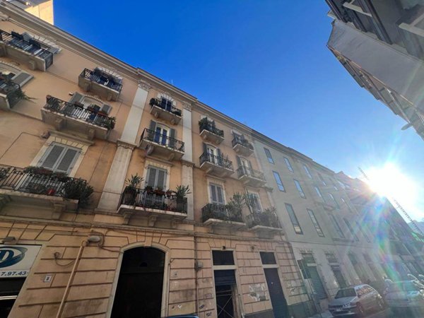 negozio in vendita a Bari in zona Città Vecchia