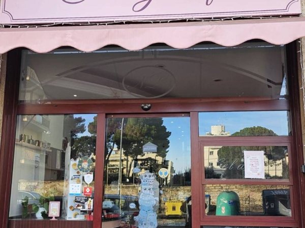 negozio in vendita a Bari in zona Poggiofranco