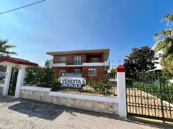 casa indipendente in vendita a Bari in zona San Giorgio