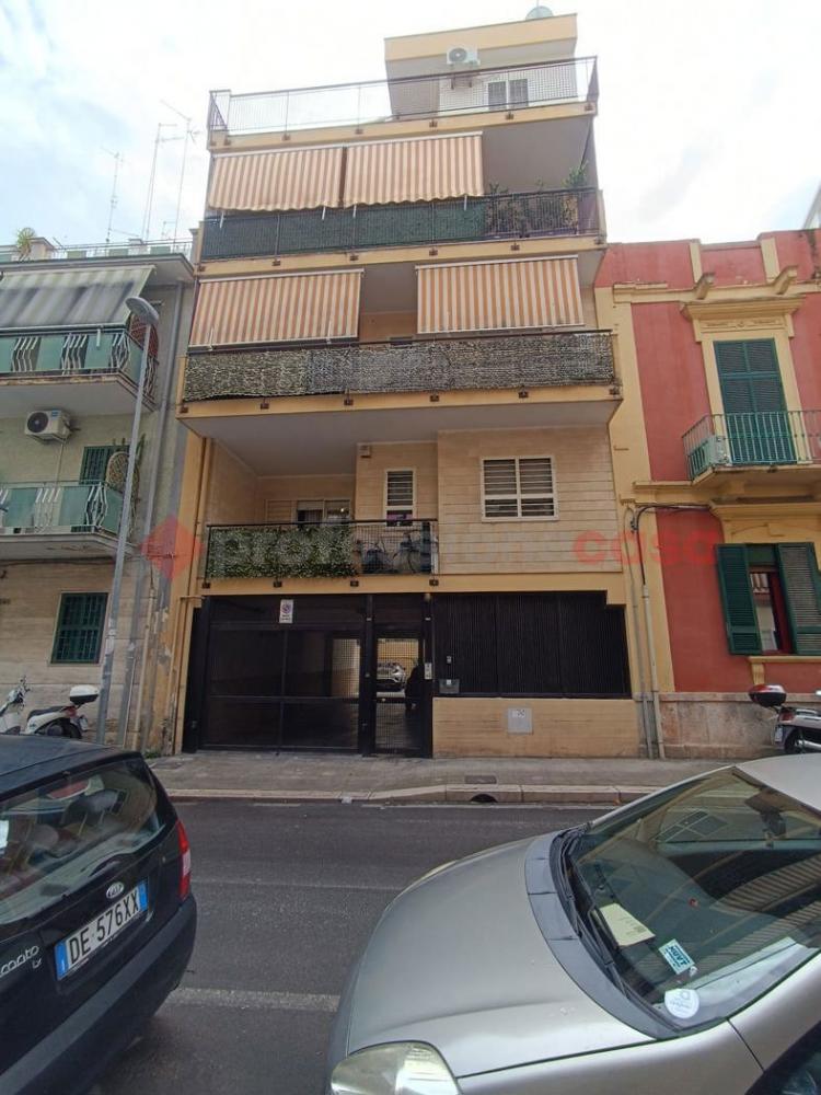 appartamento in vendita a Bari in zona Picone
