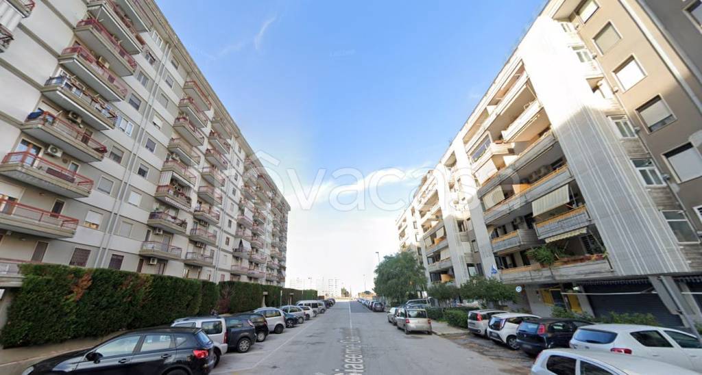 trivano in vendita a Bari in zona Ceglie del Campo