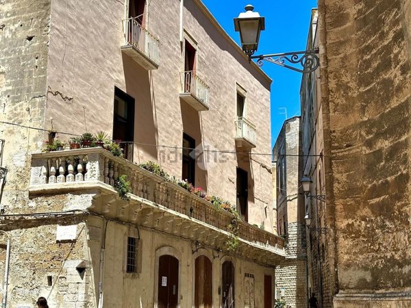 appartamento in vendita a Bari in zona Città Vecchia