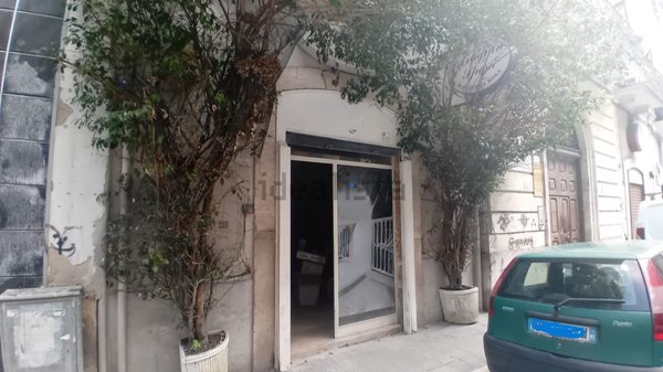 locale commerciale in vendita a Bari in zona Murat