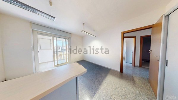 ufficio in vendita a Bari in zona Libertà